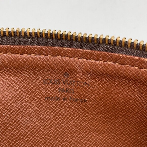 Authentic Louis Vuitton Monogram Papillon 30 Handbag - Picture 15 of 16